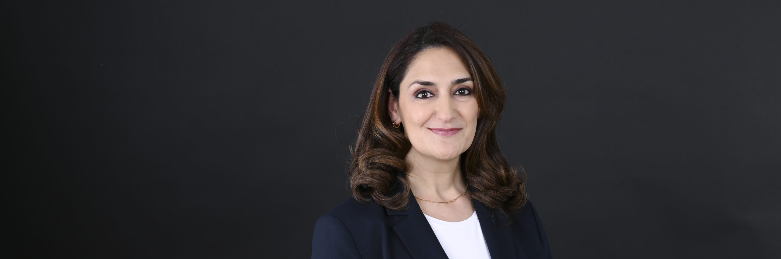 Portrait azadeh Eshaghi